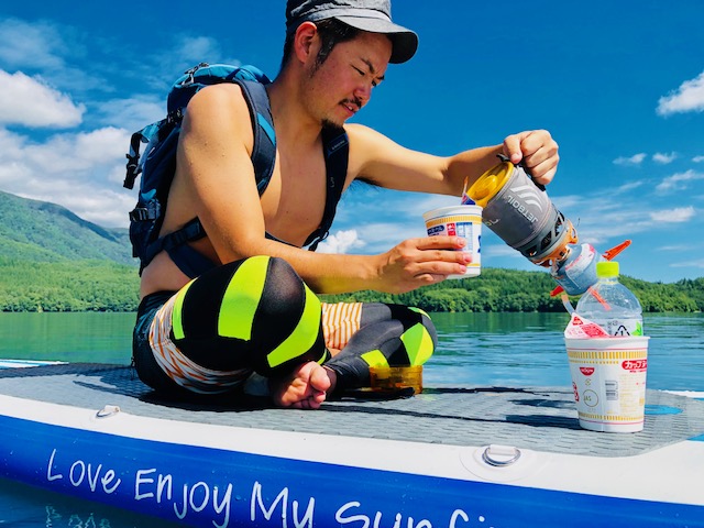 湖でSUPサップ